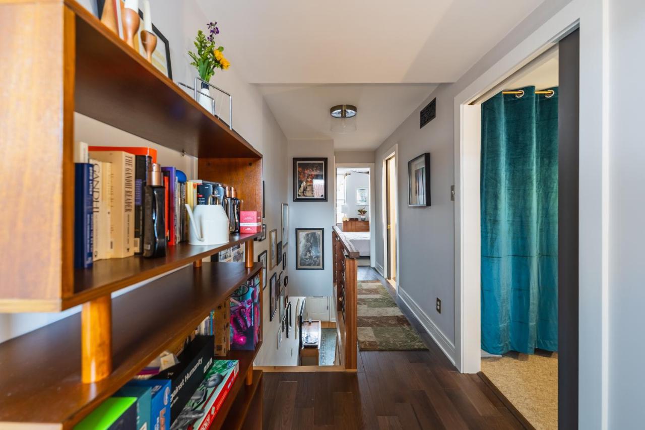 Homestay Bedroom In Thoughtfully Decorated East Passyunk *
