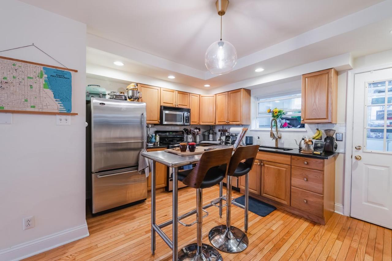 Homestay Bedroom In Thoughtfully Decorated East Passyunk *